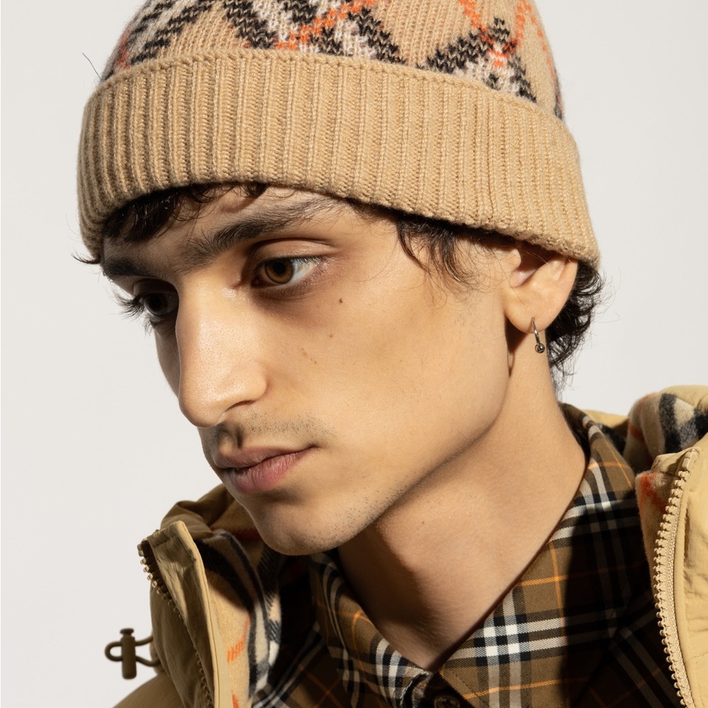 Burberry Beige and Black Checkered Beanie - Picture 4 of 5
